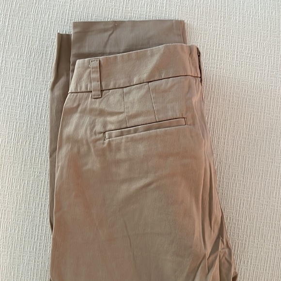 J Crew Stretch pants, size 2 city fit - Picture 3 of 4